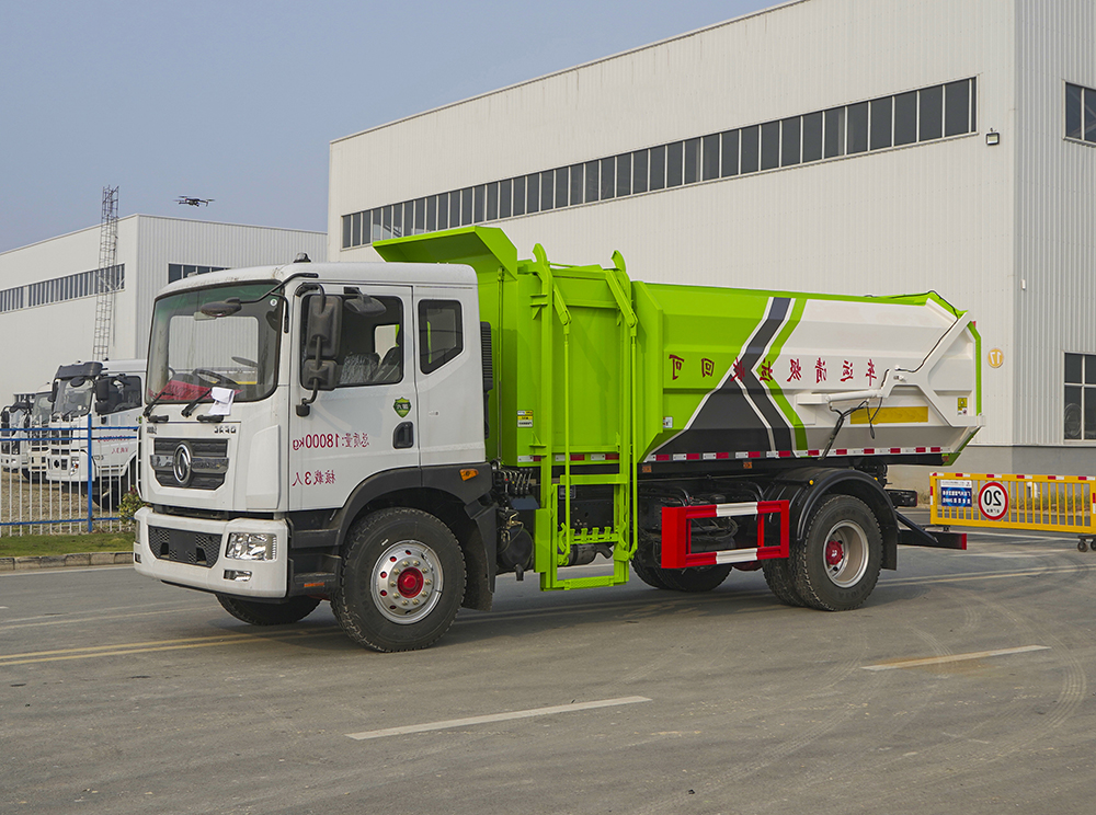 東風D9挂桶垃圾車