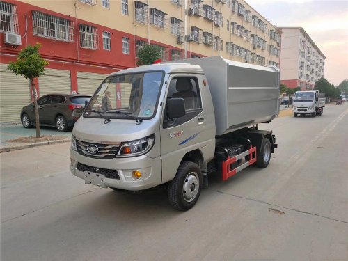 挂桶垃圾車